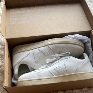 Veja Sneakers size 11/45 in box